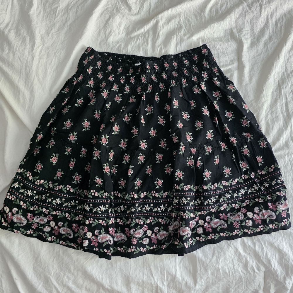 Hollister Ultra High Rise Paisley Floral Skirt L